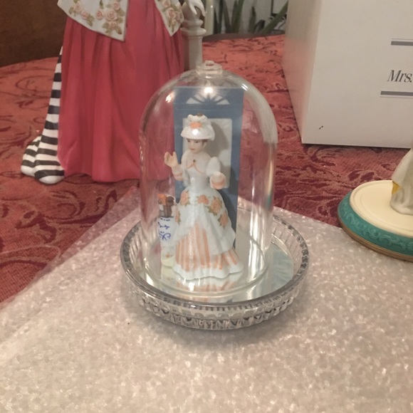 Avon porcelain dolls 1994 95 - Picture 10 of 11